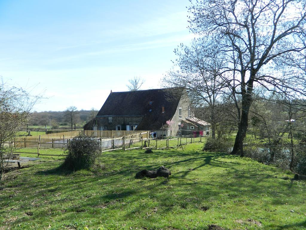 Saint-Pierre-les-Bois Meubles De Tourisme La Reserve מראה חיצוני תמונה